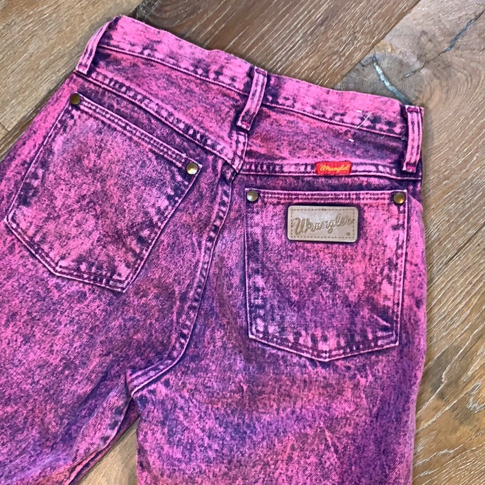 VINTAGE PINK/PURPLE WRANGLER JEANS